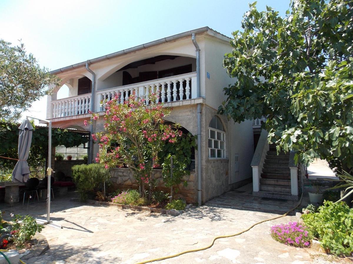 Apartments Miro Kornić מראה חיצוני תמונה