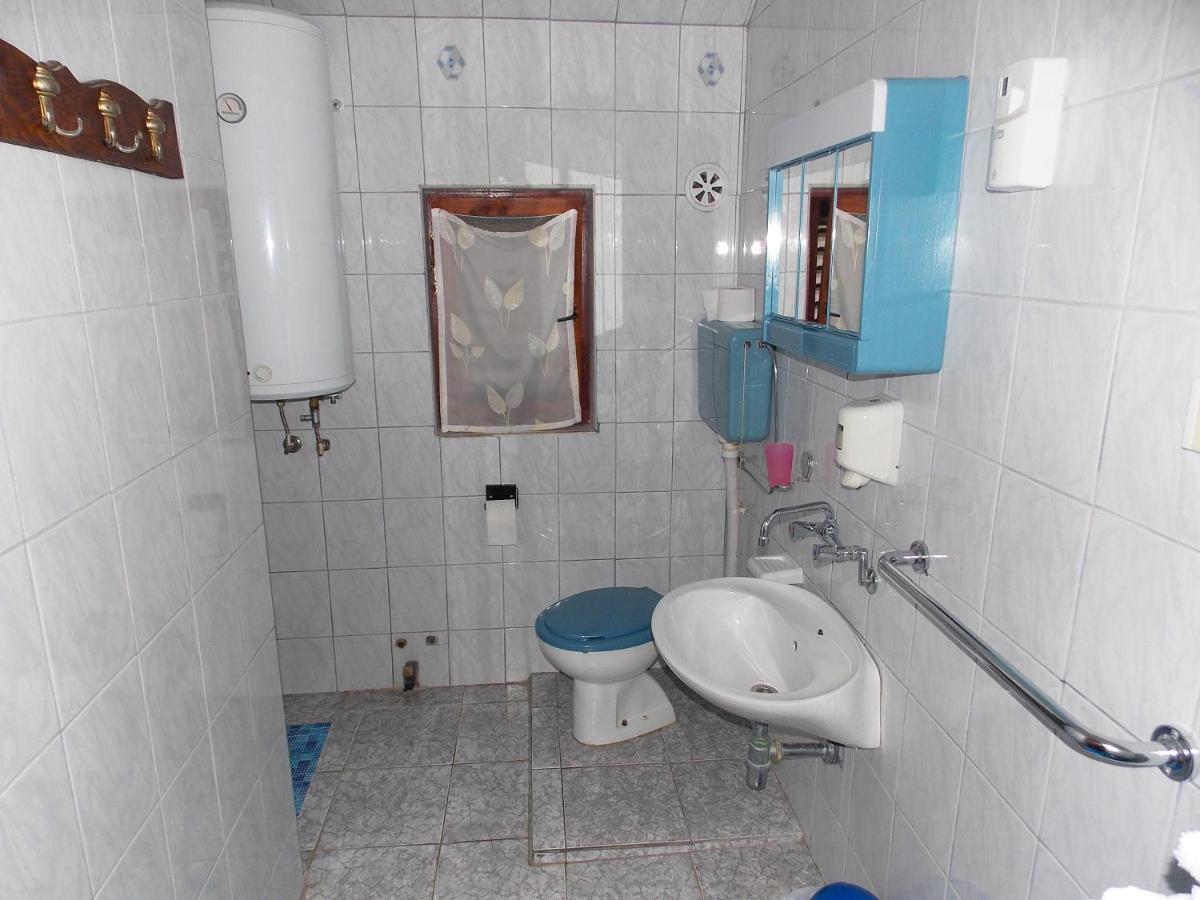 Apartments Miro Kornić מראה חיצוני תמונה