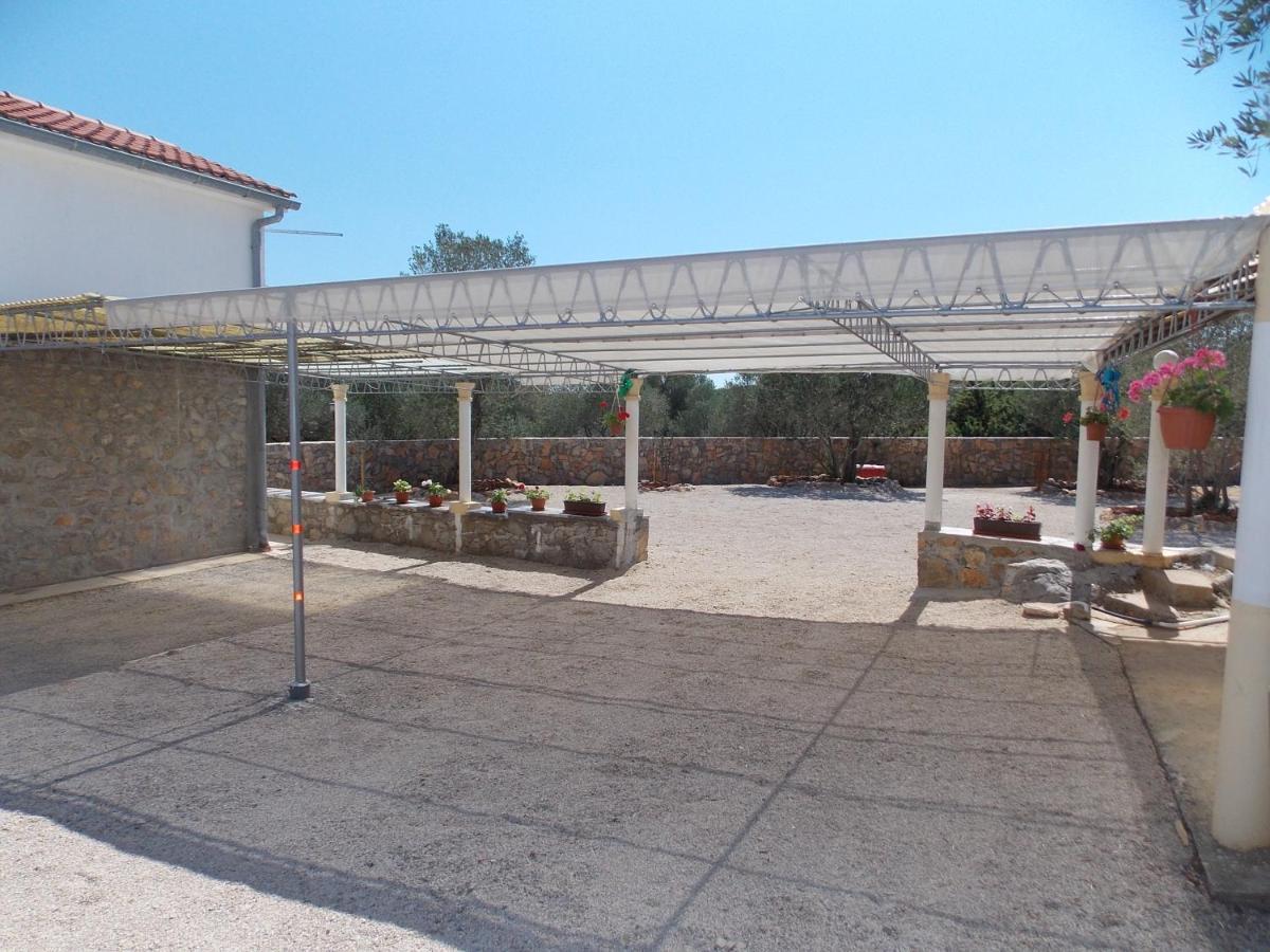 Apartments Miro Kornić מראה חיצוני תמונה
