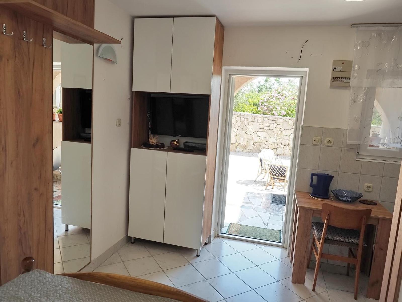 Apartments Miro Kornić מראה חיצוני תמונה